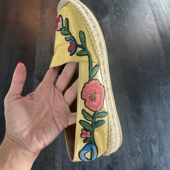 Gucci Pilar Floralembroidered Metallic Leather Espadrilles - Picture 3 of 7